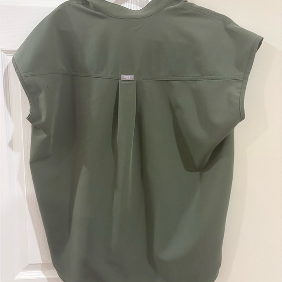 Figs Rafaela Scrub Top - Picture 2 of 3